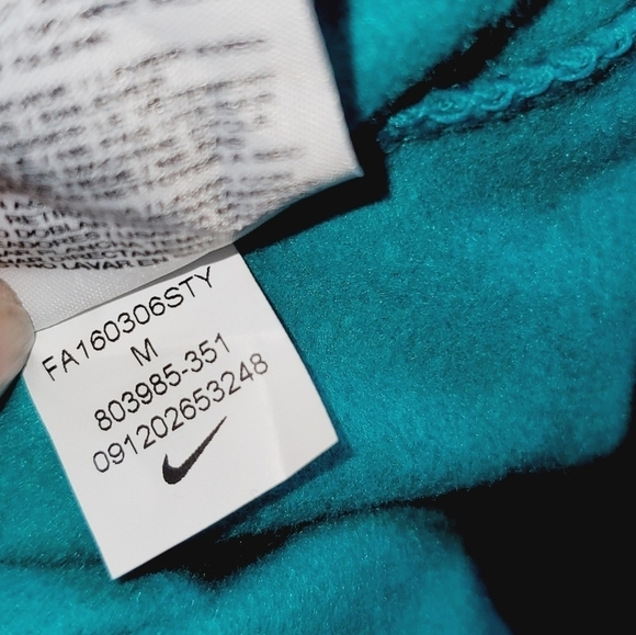 NIKE Short Sleeve Pullover Cowell Neck Sweatshirt - Picture 7 of 11